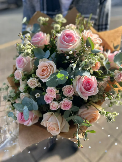 Rose Collection - Classy and Delicate Rose Collection. Introducing Blush Rose, a fresh bouquet roses that whispers sweet sentiments and embodies the gentle elegance of love, making it the perfect gift for a loved one.



Our bouquets arrive straight to the recipient's door, with the option to add a note to your gift.